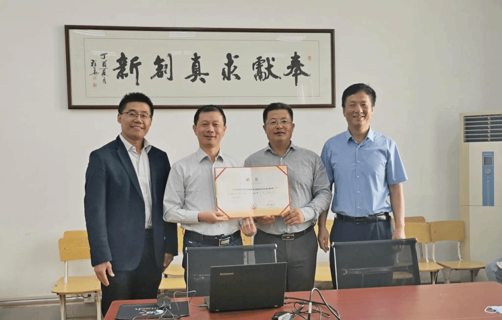 十大博彩足球网站排名举行周文辉兼职教授聘任仪式暨学术报告会