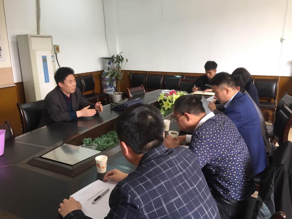 十大博彩足球网站排名
学生党支部举行党员发展对象培训班入党答辩会